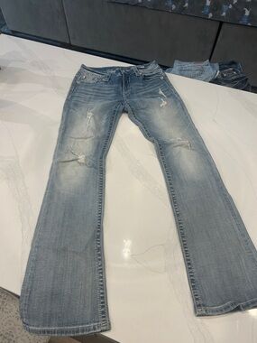 Miss Me Light Blue Denim Jeans Mid-Rise Boot size 29 Inseam 34 GUC